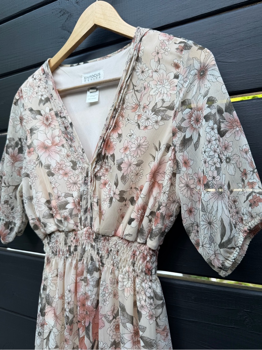 En Focus sz 6P Floral V-Neck Maxi Dress in Blush Half Sleeve- Boho Fairy - Picture 2 of 9
